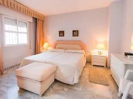 Pueblo Castillo Hotel Fuengirola